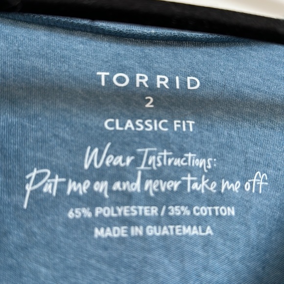 New Unworn Torrid - Long Sleeve Girlfriend Tee - Picture 5 of 8